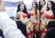 Visul bărbaţilor care călătoresc cu avionul, acum real: stewardese în bikini