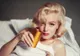 Catherine Deneuve publică un volum despre viața lui Marilyn Monroe. Cartea va fi lansată miercuri