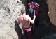 Bărbat surprins de un mal de pământ, salvat de pompieri