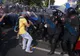 În ce stare se află persoanele bătute la protestele din Piața Victoriei
