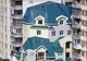 Nu i-a mai ajuns apartamentul. Cum și-a construit vecinul o vilă la bloc 