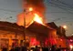 INCENDIU puternic la o clădire din Timişoara. Intervenţie dificilă a pompierilor 