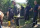 Uluitor: femeie căzută în fântână, descoperită în viaţă după 2 zile. IMAGINI dramatice cu salvarea