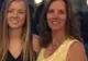 Tânăra de 18 s-a dezbrăcat la doctor. Când a văzut ce sâni are, mama fetei a început să plângă
