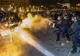 O nouă noapte de proteste ridică tensiunea la Budapesta. Viktor Orban, sub presiune