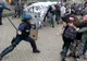 Protest violent în centrul Parisului din cauza sistemului de pensii