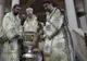 Boboteaza. Românii s-au așezat noaptea, la coadă la Catedrală, pentru a prinde aghiasmă