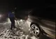 Nu au respectat indicatoarele rutiere și au rămas înzăpeziți. De unde a venit salvarea