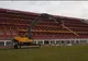 Buldozerele au intrat în Giuleşti. Stadionul Rapid este demolat