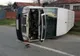 Accident grav în Olt. Un microbuz cu pasageri s-a răsturnat