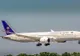 Pilotul a întors avionul din drum. O mamă și-a uitat copilul în aeroport 