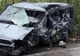 Ciocnire violentă între un TIR și un microbuz. Şase persoane au fost rănite