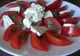 Brânza cu roşii, un deliciu. Însă... cât rău periculoasă este combinația de vară preferată? 