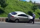 Șofer mort de beat s-a înțepenit cu mașina în parapet 