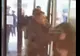 Lupte libere între o asistentă și un bodyguard, la Spitalul Județean din Timișoara (VIDEO)