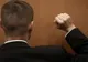 Au venit executorii să-l scoată afară din casă, dar au avut parte de șocul vieții lor