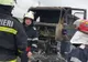 Camion în flăcări pe un drum național