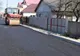 Revoltă la Brăila. Mai multe femei au blocat utilajele de decopertare a străzilor. Motivul?