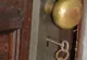 Acest apartament a fost abandonat. După 70 de ani, au deschis uşa... Au găsit ceva cutremurător!