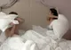 La mare, şi-a prins iubita când făcea amor cu altul, în cameră. A scos telefonul, a filmat totul
