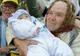 Cine e bunica menționată de Papa Francisc în discursul de la Iași. Poza care a făcut ocolul lumii