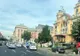 Tânără de 22 de ani lovită de o maşină pe trotuar(Video)