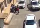 Un elev de 15 ani din Baia Mare s-a bătut cu 3 poliţişti în curtea şcolii