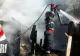 Incendiu la Topliţa. Au ars 3 maşini. Între flăcări s-au aflat 175 de butelii pline cu gaz
