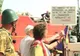 Incident în Piața Victoriei! Protestatarul Dide a fost amendat - VIDEO 