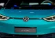 Volkswagen și-a schimbat sigla. Cum arată noul logo al gigantului auto