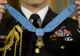 Atenție! A apărut o nouă metodă de înșelăciune în România. Se numește ”Generalul american”