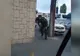 Polițist filmat în timp ce umbla beat pe stradă