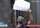 Criza din Hong Kong. Ce au pățit protestatarii care purtau măști