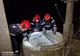 O căţeluşă şi puii săi, salvaţi de pompierii din Calafat dintr-o fântână de 30 de metri 