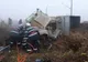 Camion spulberat de tren. Șoferul și-a pierdut viața