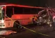 Accident terifiant cu 3 autobuze. Cel puțin 13 morți