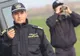 Pliculețe cu substanțe interzise, aruncate pe jos: reacția inedită a doi tineri speriaţi la vederea poliţiştilor de frontieră