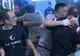 Haos în Hong Kong. Un politician a rămas fără o ureche, fiind mușcat violent
