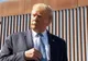 Zidul lui Trump, tăiat de imigranții mexicani cu un fierăstrău de 100 de dolari