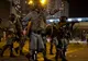 Noi ciocniri violente în Hong Kong între manifestanți și poliție