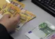 Curs valutar | Euro se apropie de 4,8 lei