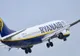 Un zbor Ryanair în drum spre Insulele Canare a aterizat în Portugalia, din cauza unor pasageri turbulenţi. O persoană, arestată, alte 7 date jos din aeronavă