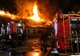 Incendiu devastator lângă o benzinărie, în Târgu Mureș. Șapte mașini și o remorcă s-au făcut scrum