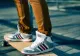 Cum să porți adidașii Hi-Top? (P)