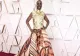 Billy Porter și povestea rochiei cu pene de aur de la Premiile Oscar