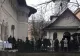 Bisericile și hipermarketurile, luate cu asalt de focșăneni, în această dimineață