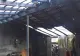 Incendiu devastator la Satu Mare. Au ars trei mașini, un garaj, două anexe și un adăpost plin cu păsări