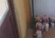 VIDEO Scandal la un centru de carantină din Galați: oamenii acuză că primesc mâncare alterată