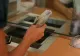 Capcana amânării plății ratelor. Cum pot dovedi românii că au cheltuieli cu 25% mai mari decât anul trecut? - VIDEO