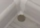 Ce se întâmplă dacă pui o monedă de 50 de bani într-un colţ din casă